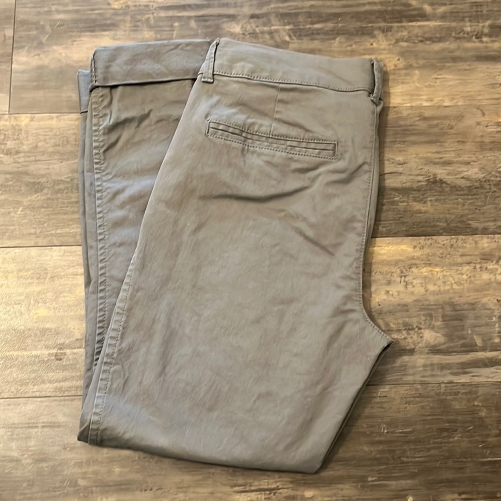 Old Navy Pixie Ankle Pant